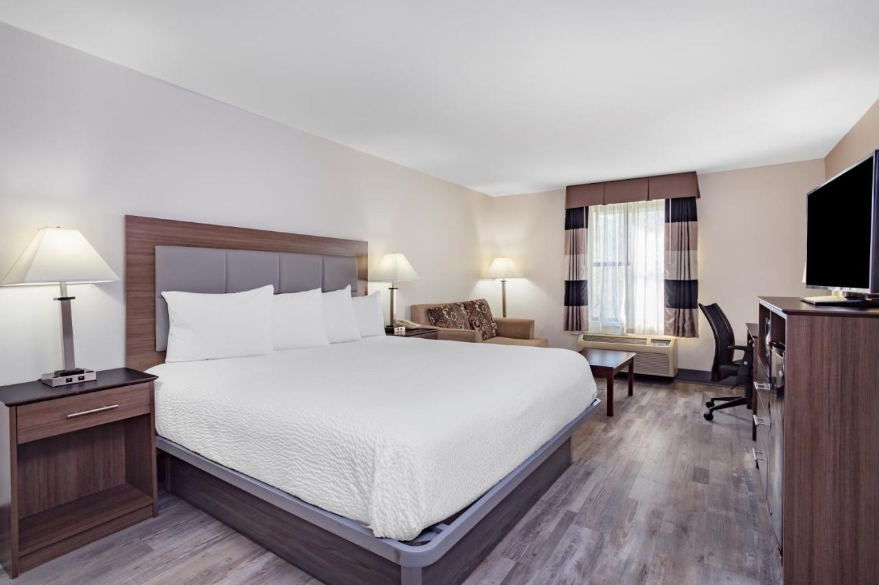 Ramada By Wyndham Hendersonville Dış mekan fotoğraf