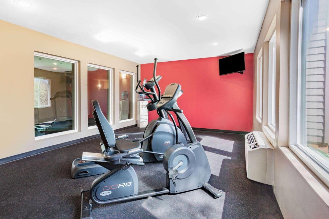 Ramada By Wyndham Hendersonville Dış mekan fotoğraf